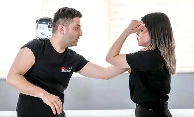 Antalyalı kadınlar, Krav Maga ile kendilerini koruyor